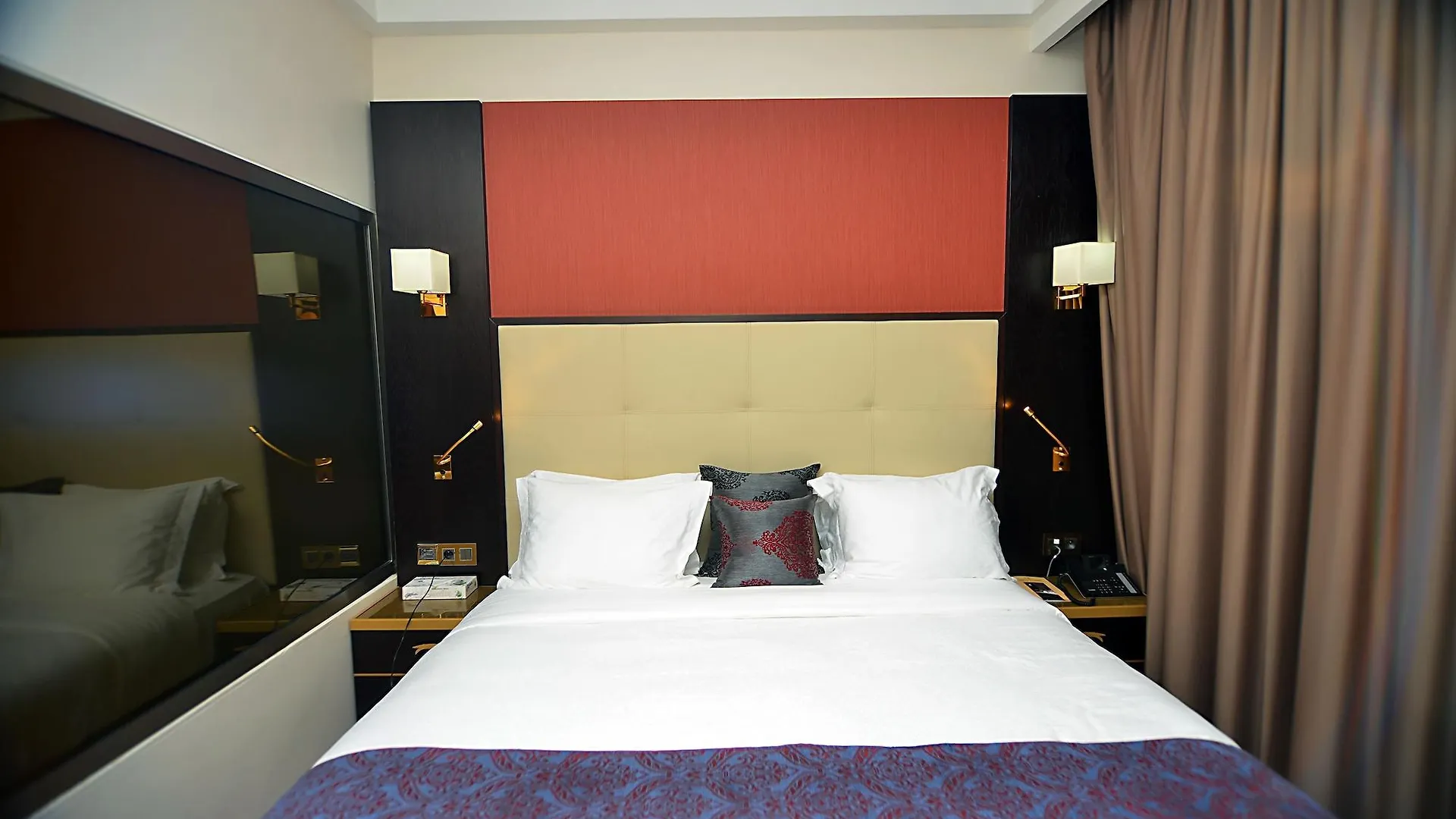 דקר Hotel Fleur De Lys Plateau