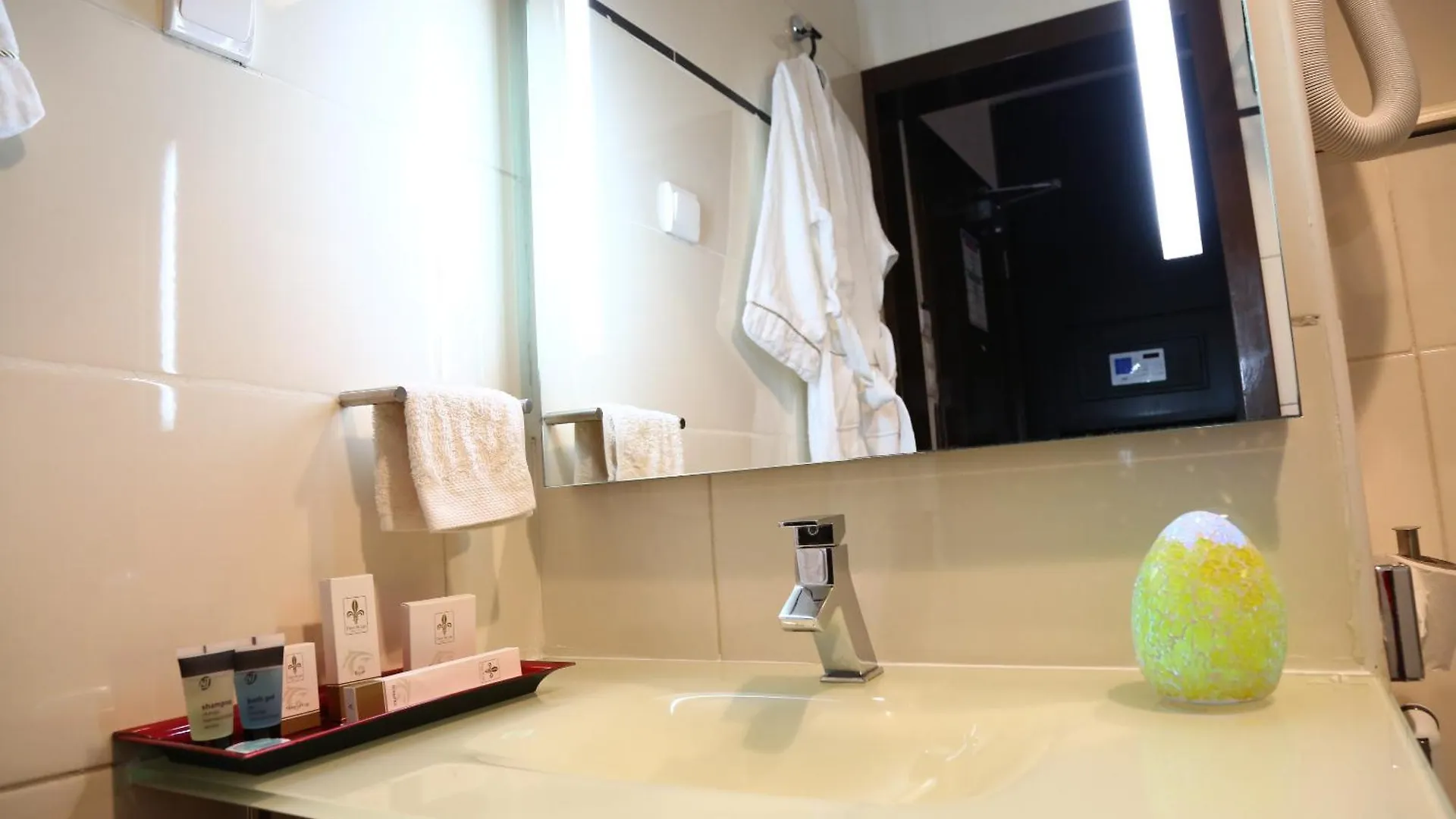Hotel Fleur De Lys Plateau Dakar